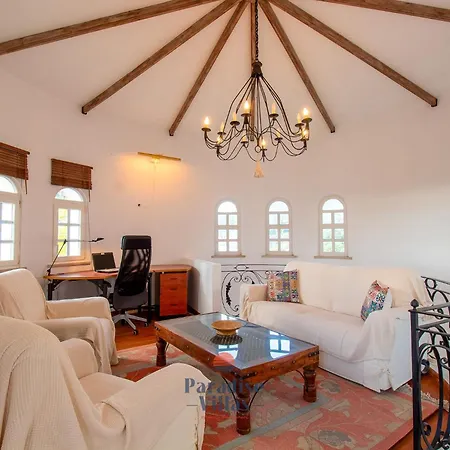7 Bedrooms, Main House, And Private Pool * Fonte da Murta