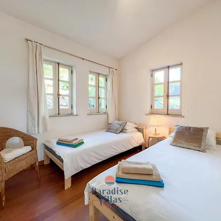 Villa 7 Bedrooms, Main House, And Private Pool