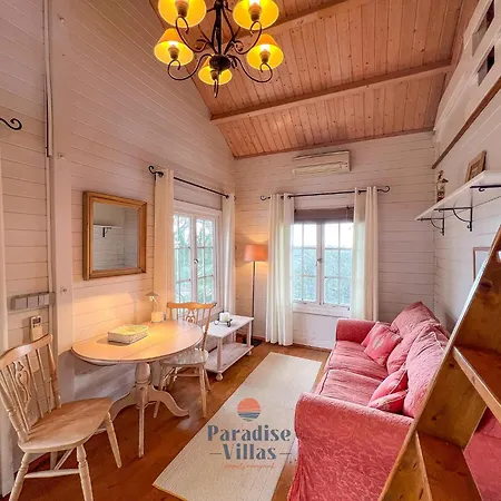 Villa 7 Bedrooms, Main House, And Private Pool