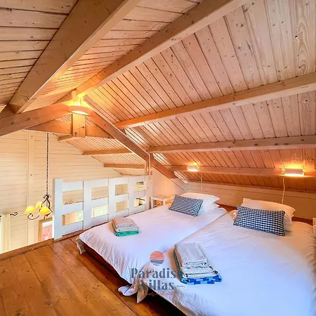 7 Bedrooms, Main House, And Private Pool Villa